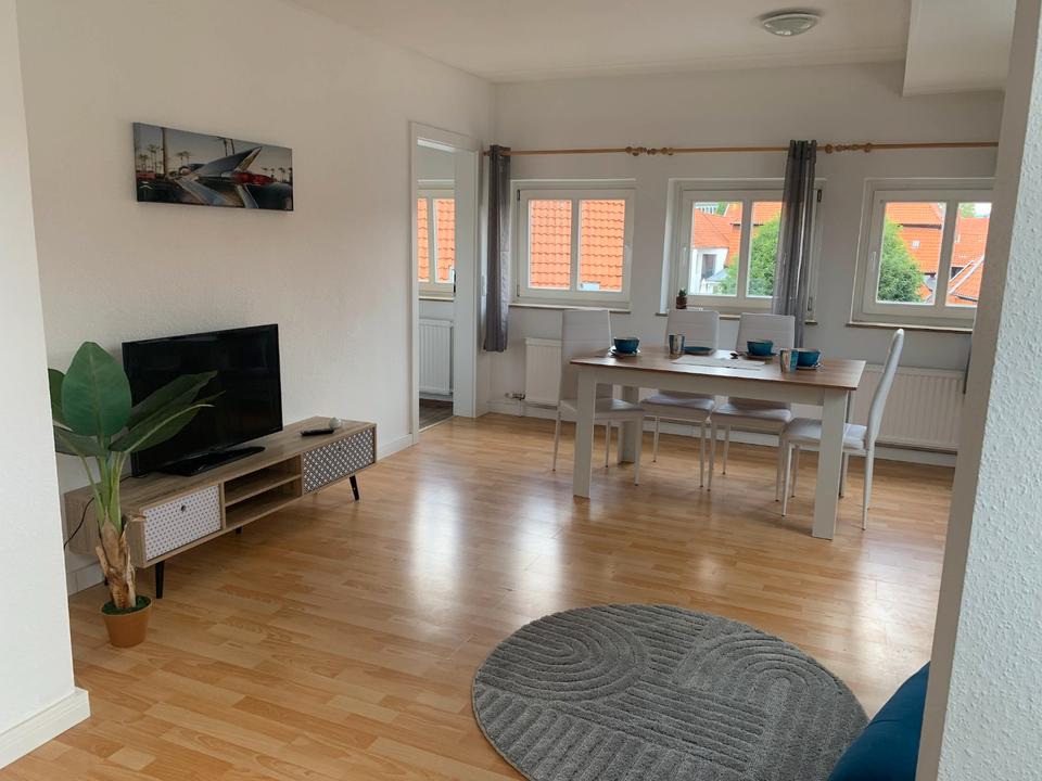 Thumbnail-3.OG Vollmöblierte, helle 3-Zimmer-Wohnung in Lemgo zu vermieten