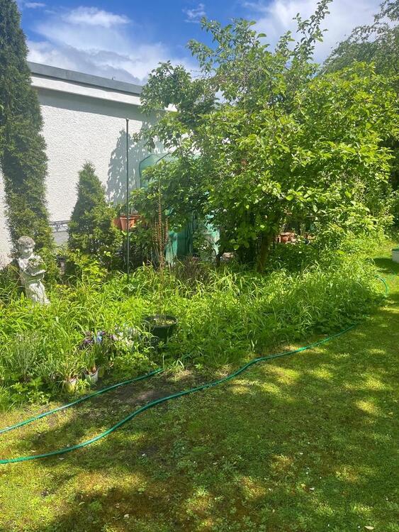 Thumbnail-Bungalow mit parkähnlichem Garten in Zehlendorf