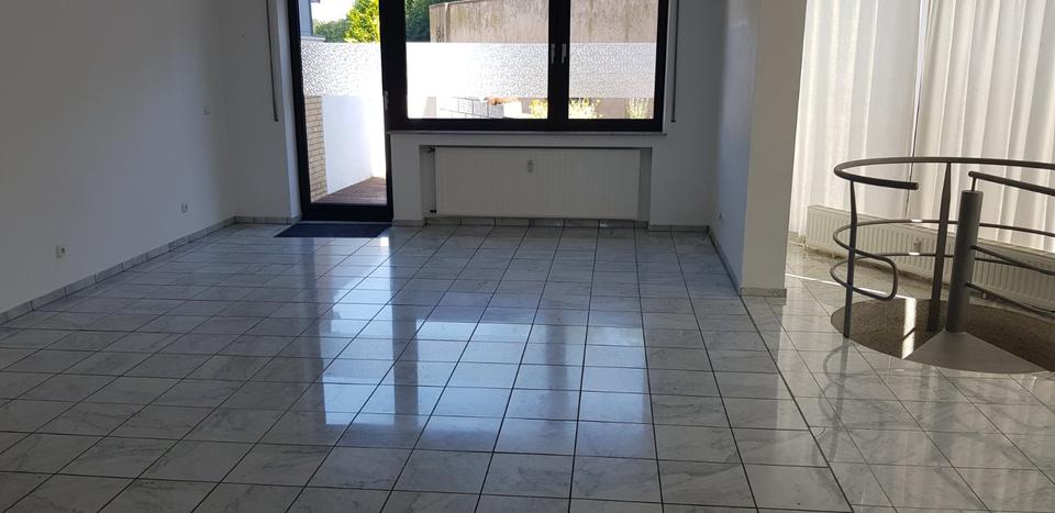 Thumbnail-95 m2-Nutzfläche, 2 Zi-Wohnung mit Wellnessbereich und Terrasse.