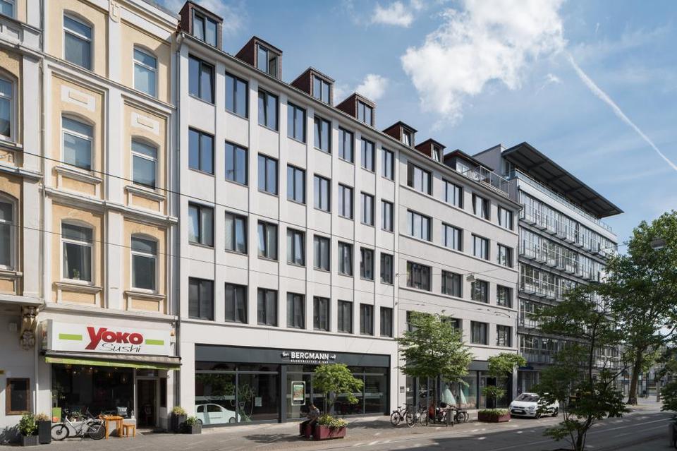 Thumbnail-In zentraler Lage - großzügige 4-Zimmer-Maisonette mit EBK in Braunschweig!