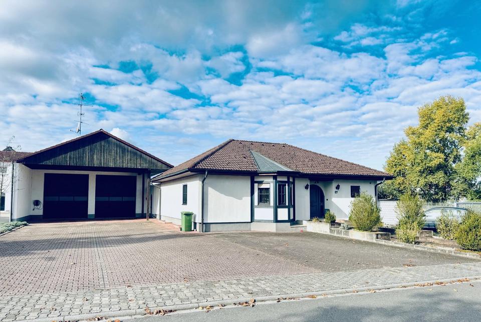 Thumbnail-Einfamilienhaus mit ausgebautem Soutarrain und Halle zu verkaufen