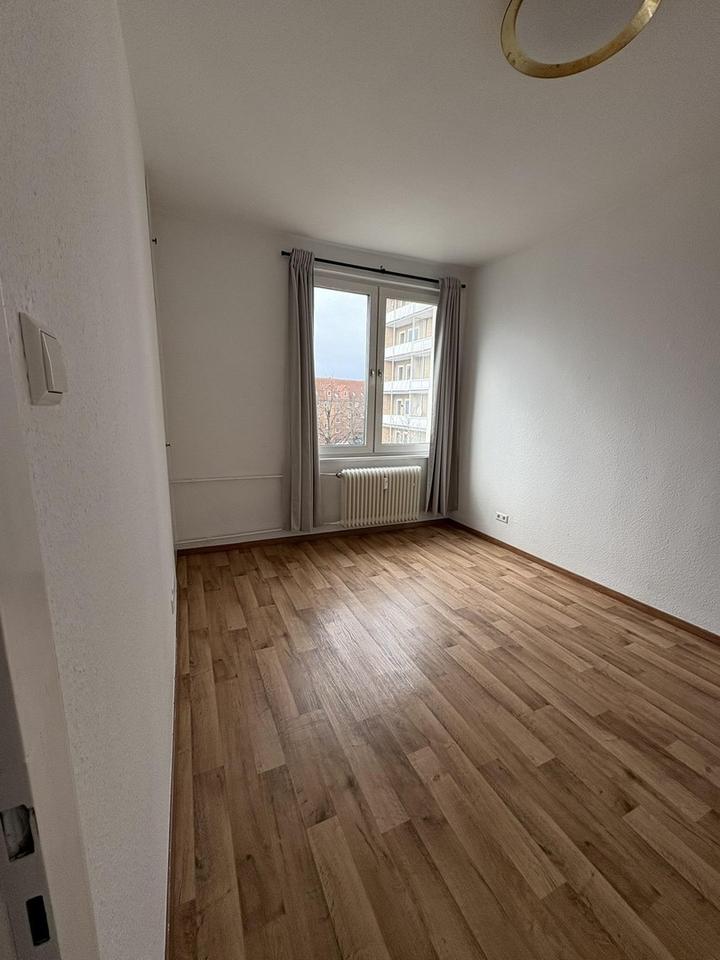 Thumbnail-Helle 3-Zimmer-Wohnung mit Balkon in Hannover – Südstadt