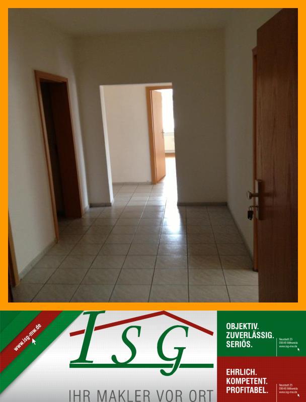 Thumbnail-AB 01.06.2026 - 3-R Wohnung im 2. Obergeschoss mit 26m² Wohnzimmer, Laminat