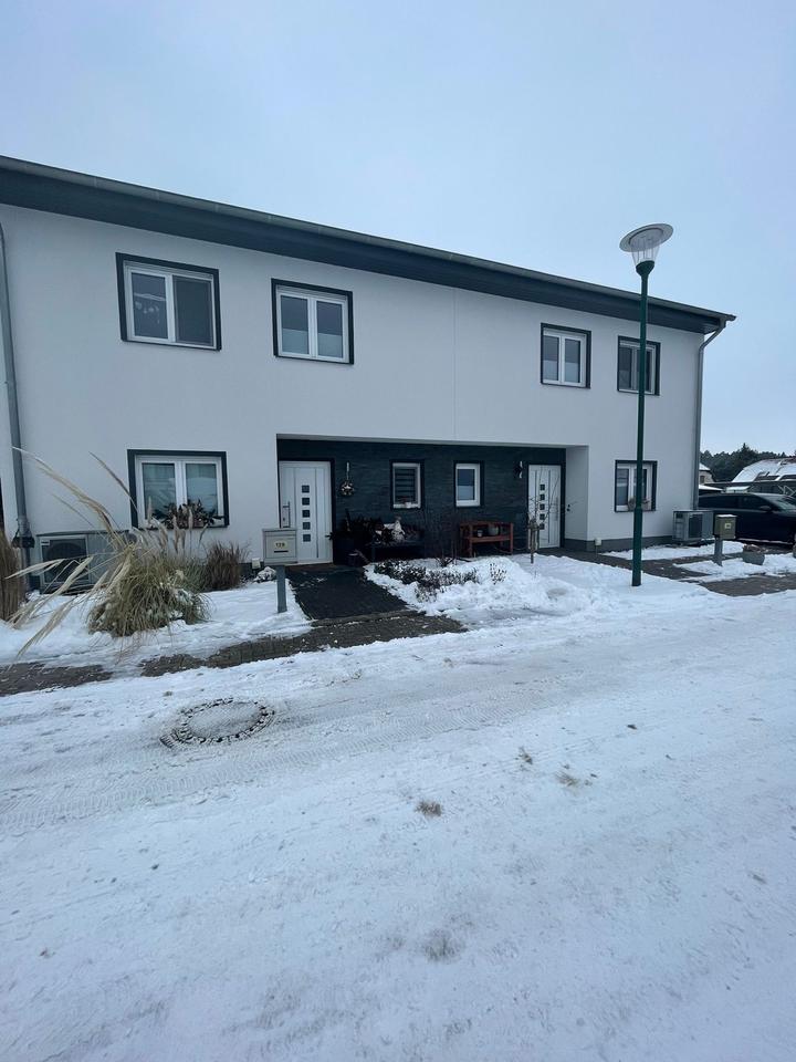 Thumbnail-Moderne Doppelhaushälfte (Bj. 2016) in Hohenwarthe mit 5 Zimmern