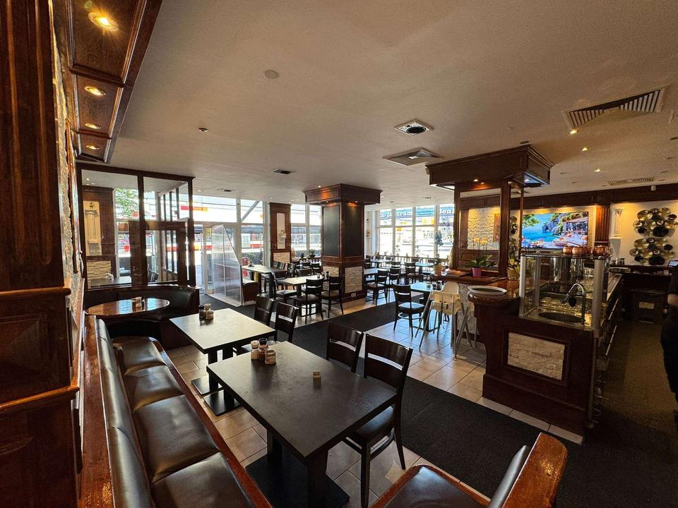 Thumbnail-Türkisches Holzkohle Restaurant mit Ausbaumöglichkeiten in Hamburg Jenfeld