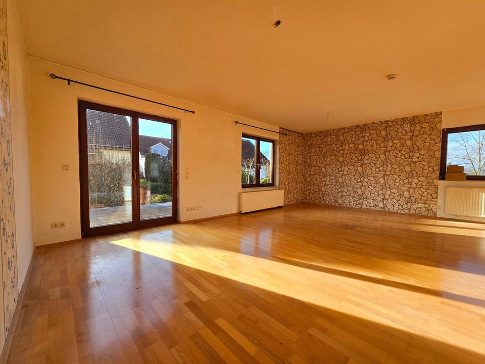 Thumbnail-Schöne helle 2 ZKB Wohnung mit Terrasse in Bad Hersfeld Ideal für Paare und Single