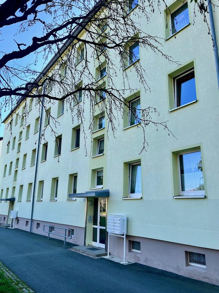 Thumbnail-4-Raum-Wohnung im Dachgeschoss ink. 10 % Kraxelrabatt