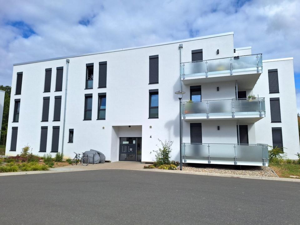 Thumbnail-Lichtdurchflutete 4-Zimmer Wohnung mit mehr Platz zum Wohlfühlen in Hildesheim-Himmelsthür Tel.: 0511 - 280 06 - 18