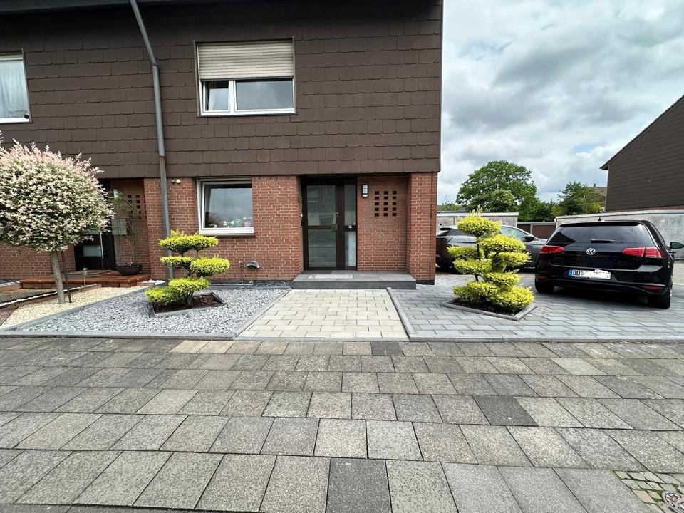 Thumbnail-Großzügiges Reihenendhaus mit Garten, Garage & Kamin – 6 Zimmer –