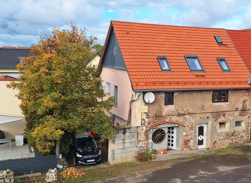 Thumbnail-Einfamilienhaus auf einem Dreiseithof