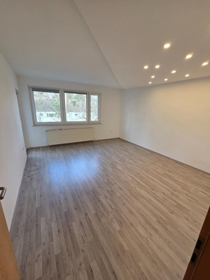 Thumbnail-Helle 3-Zimmer-Wohnung mit Balkon in Bielefeld-Sennestadt