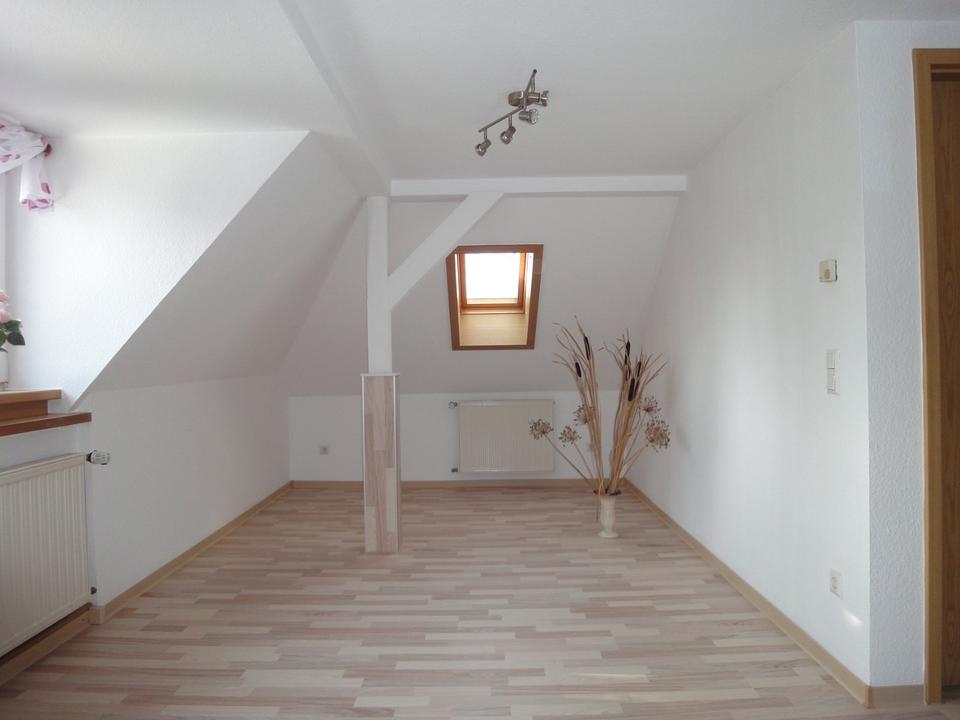 Thumbnail-Neu renovierte Dachgeschosswohnung mit Einbauküche