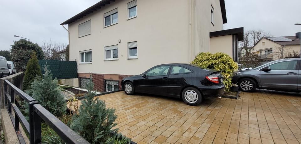 Thumbnail-Haus zu Verkaufen(nur Erdgeschoss, mit grossem Parkplatz)