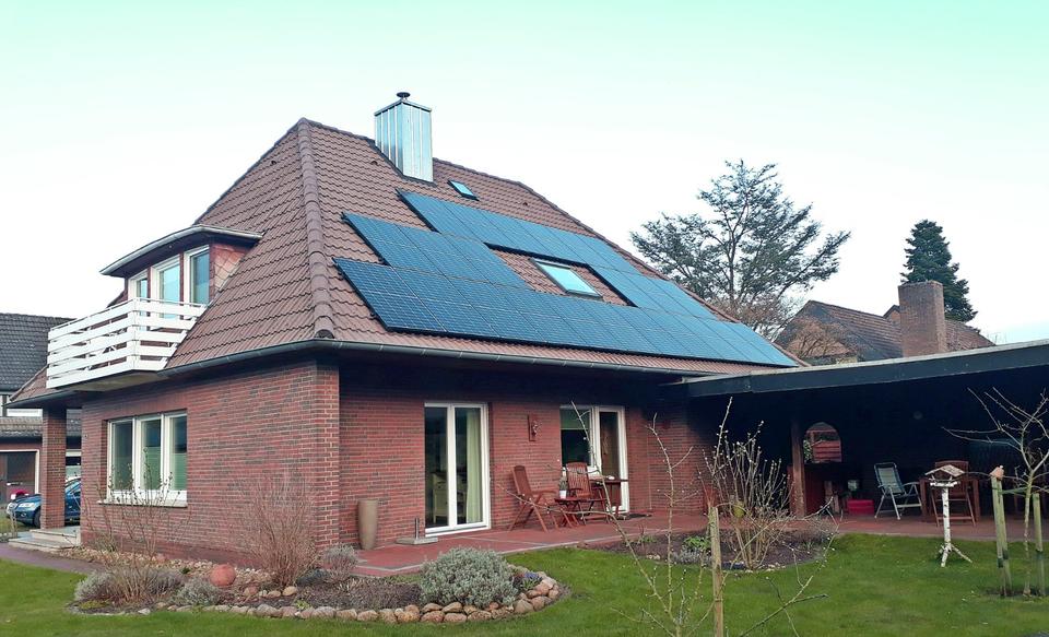 Thumbnail-Großzügiges 1-2-FH, in ruhiger Wohnlage, modernisiert (E-Kl: B)