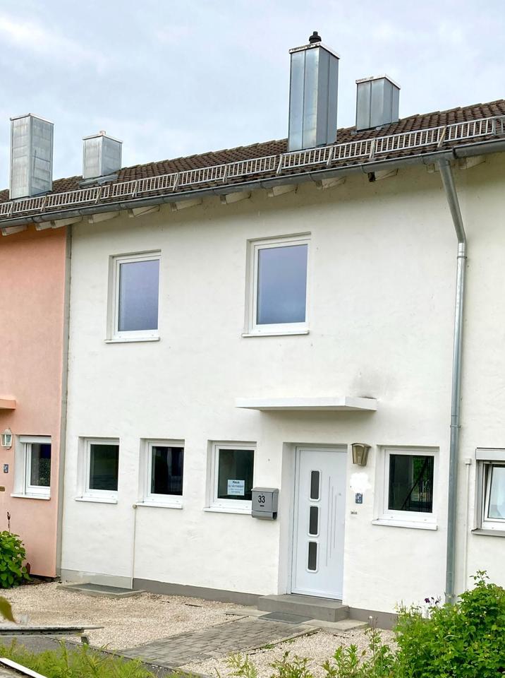 Thumbnail-Reihen-Mittel-Haus in Dingolfing zu vermieten!