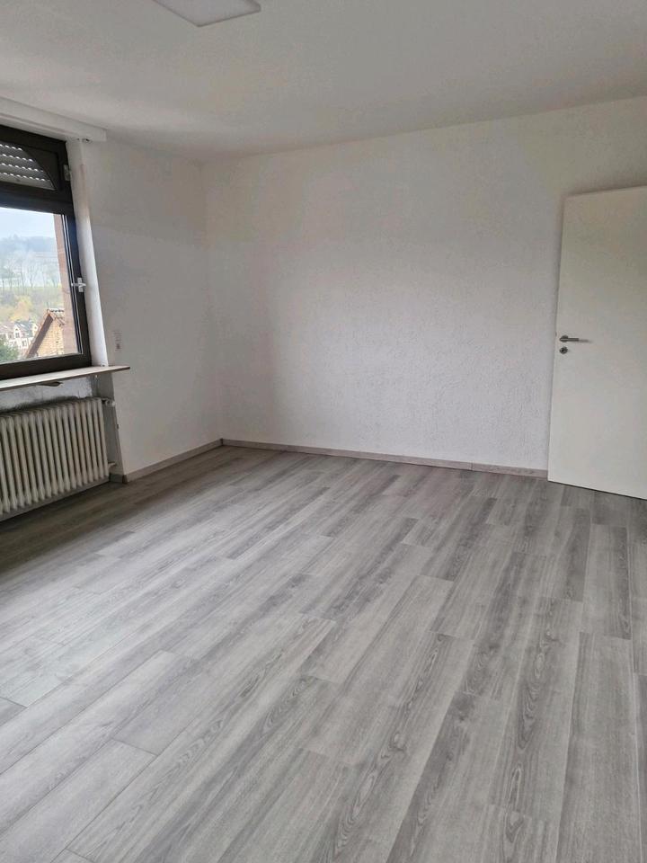 Thumbnail-85m² schöne Wohnung zum vermieten Quierschied fischbach 66287