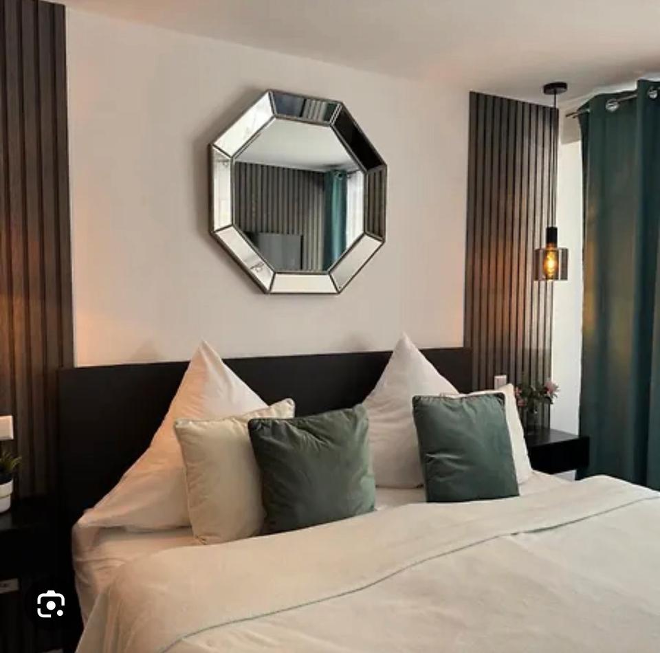 Thumbnail-⸻ Modernes 1-Zimmer-Apartment in Toplage – komplett möbliert