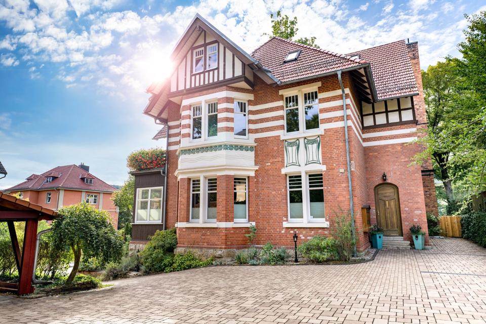 Thumbnail-Repräsentative Dachgeschoss Büroeinheit in historischer Villa im Westviertel