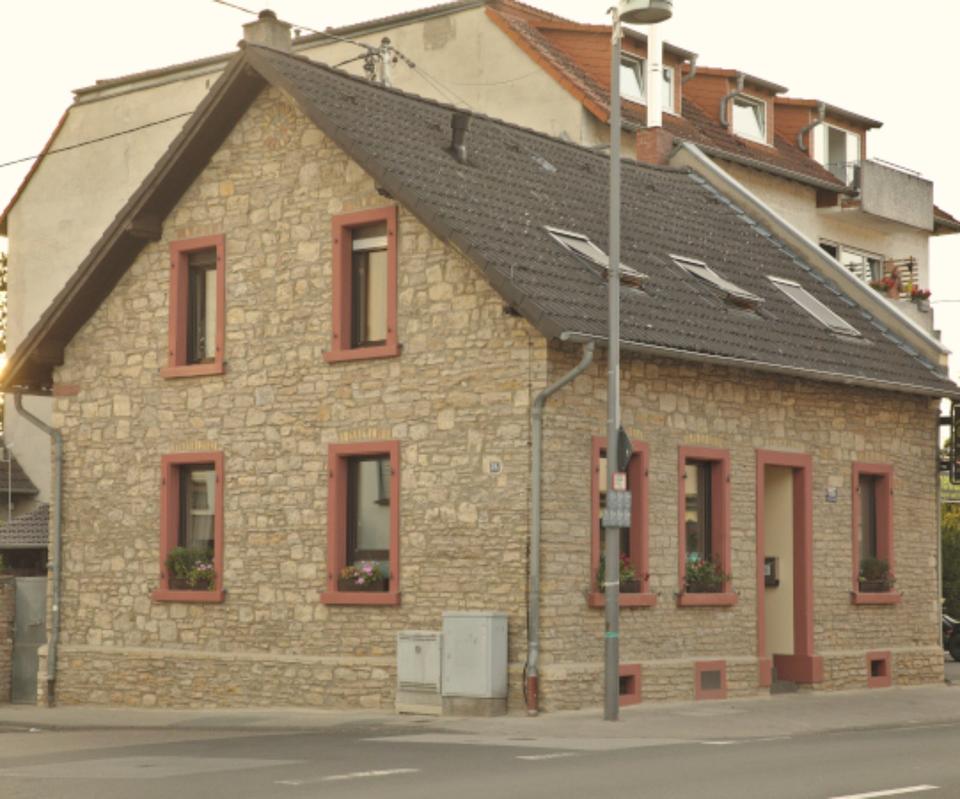 Thumbnail-Einfamilienhaus im Ortszentrum von Frei-Weinheim