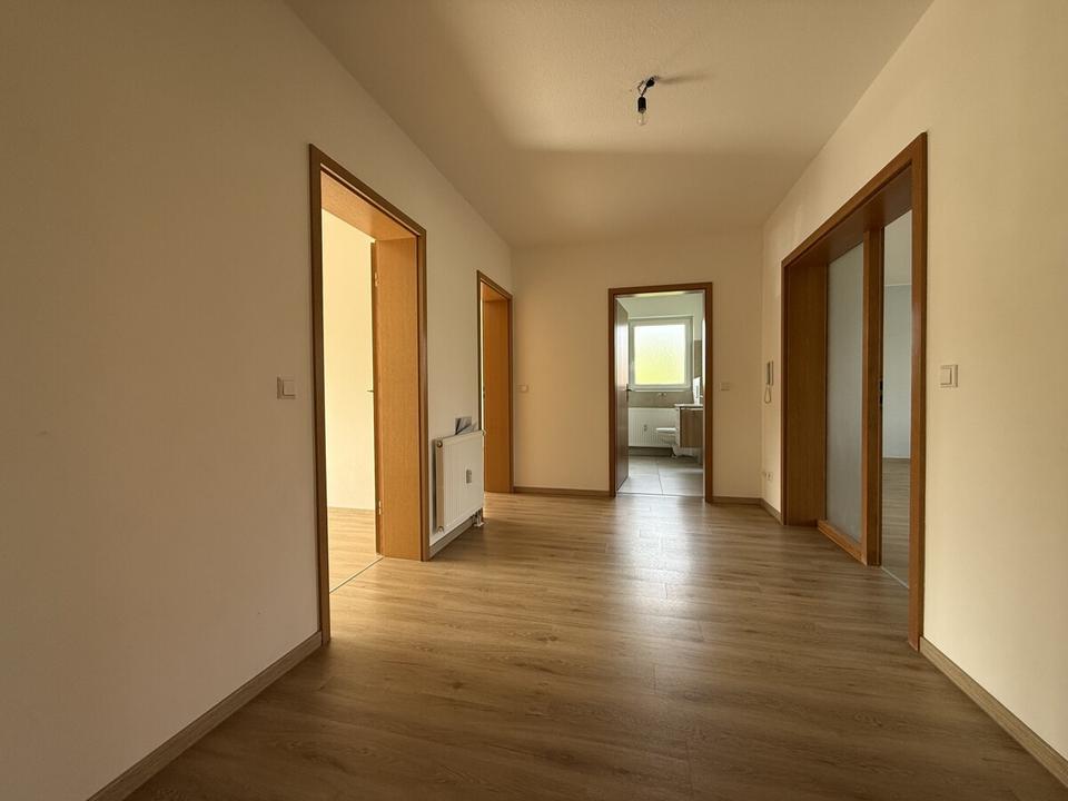 Thumbnail-renovierte 3-Zimmer EG-Wohnung mit Terrasse, in Satteldorf ab sofort frei!