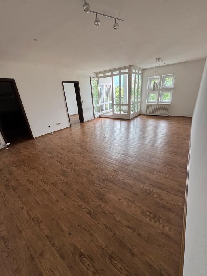 Thumbnail-Schöne 3 Zimmer Wohnung zentrumsnah (300m) in Straubing