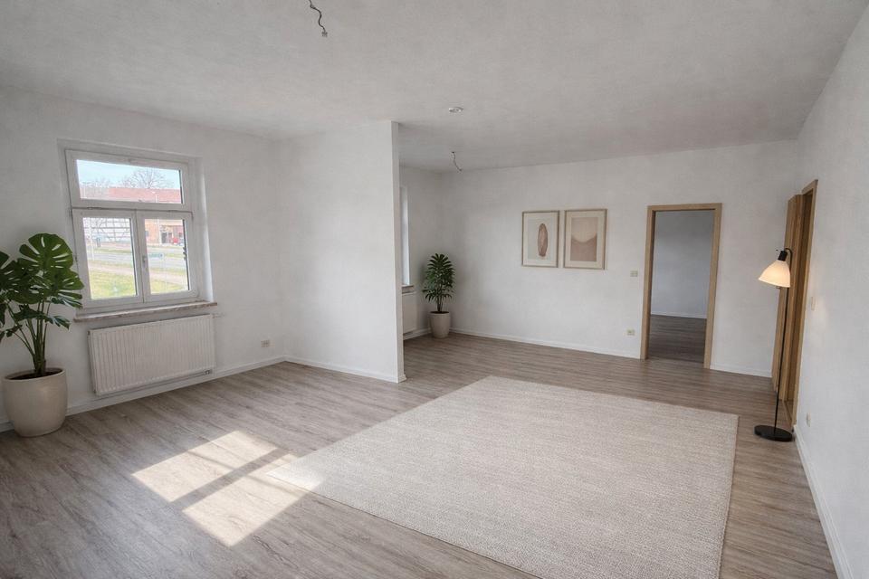 Thumbnail-3-Zimmer-DG-Wohnung Frisch renoviert Garten und Garage 747€ warm