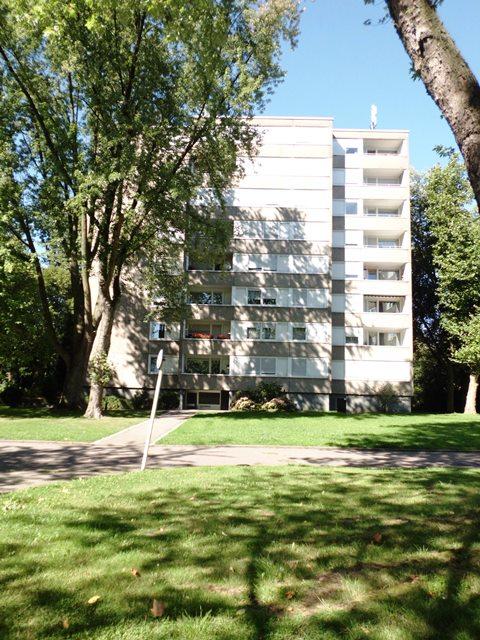 Thumbnail-Bei VIVAWEST die Sonnenstrahlen auf dem eigenen Balkon genießen.