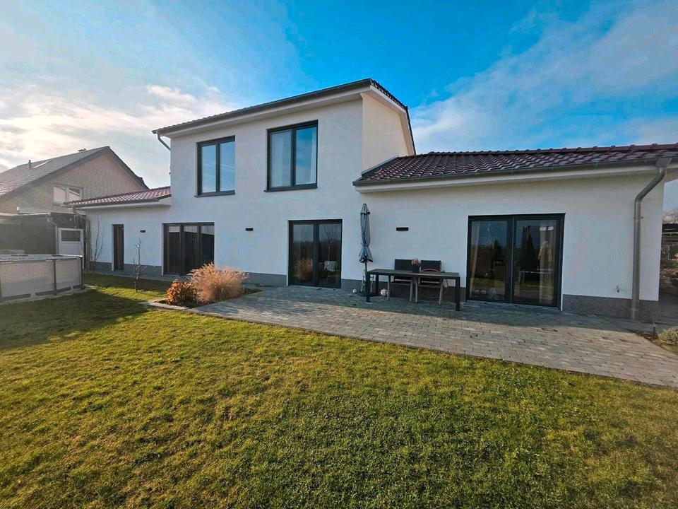 Thumbnail-Großes Modernisiertes Einfamilienhaus