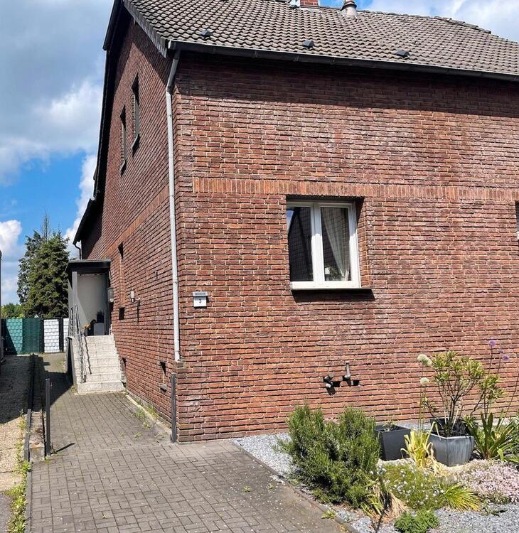 Thumbnail-2 12 Zimmer Doppelhaushäfte mit Garten in Buer