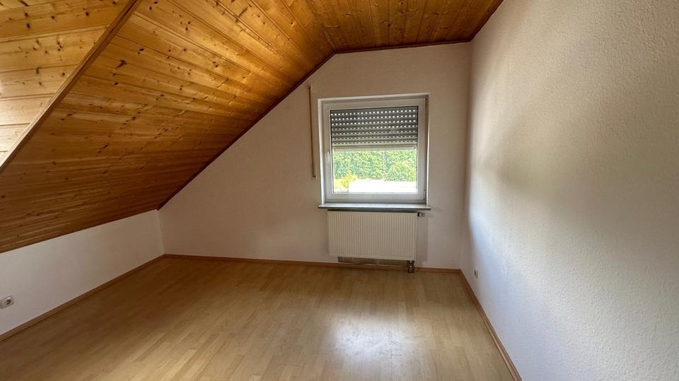 Thumbnail-64 m² DG-Wohnung mit EBK & Stellplatz in Netphen Dreis-Tiefenbach
