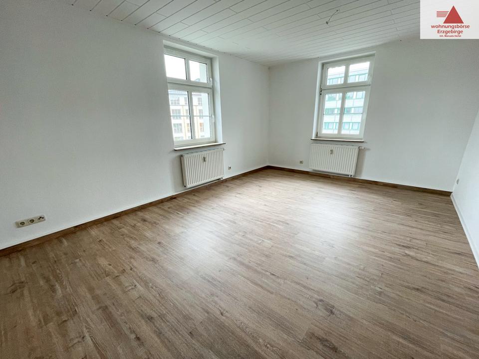 Thumbnail-Helle 2-Raum-Wohnung im 1. Obergeschoss in Gornsdorf!