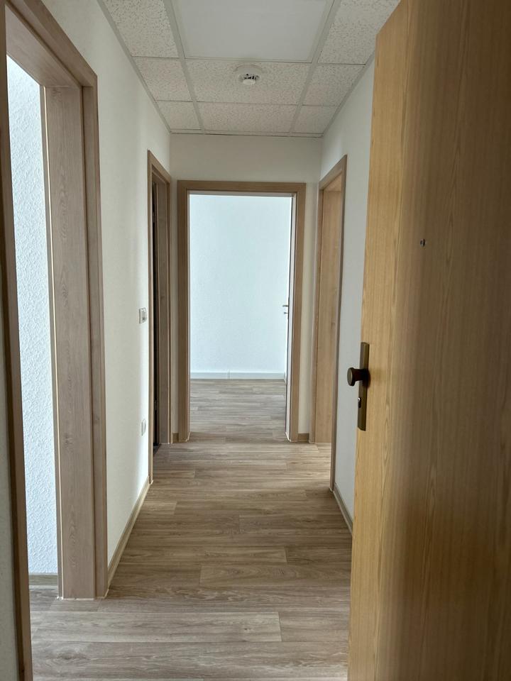 Thumbnail-Sanierte 3 Raumwohnung mit sonnigen Südbalkon