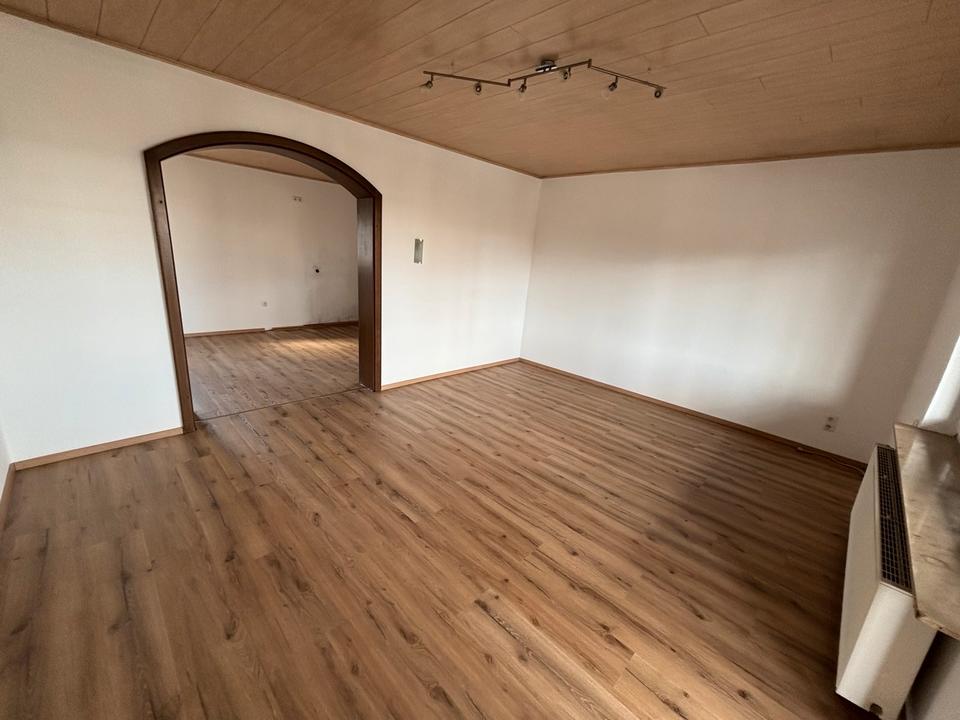 Thumbnail-3-Zimmer-Wohnung mit großem Balkon in zentraler Lage von Haßfurt