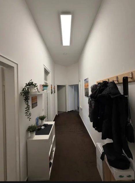 Thumbnail-Schöne möblierte 2- Zimmer- Wohnung in Düsseldorf zu vermieten!