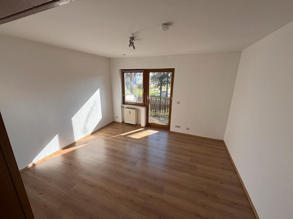 Thumbnail-1-Zimmer Appartement in Kassel-Niederzwehren