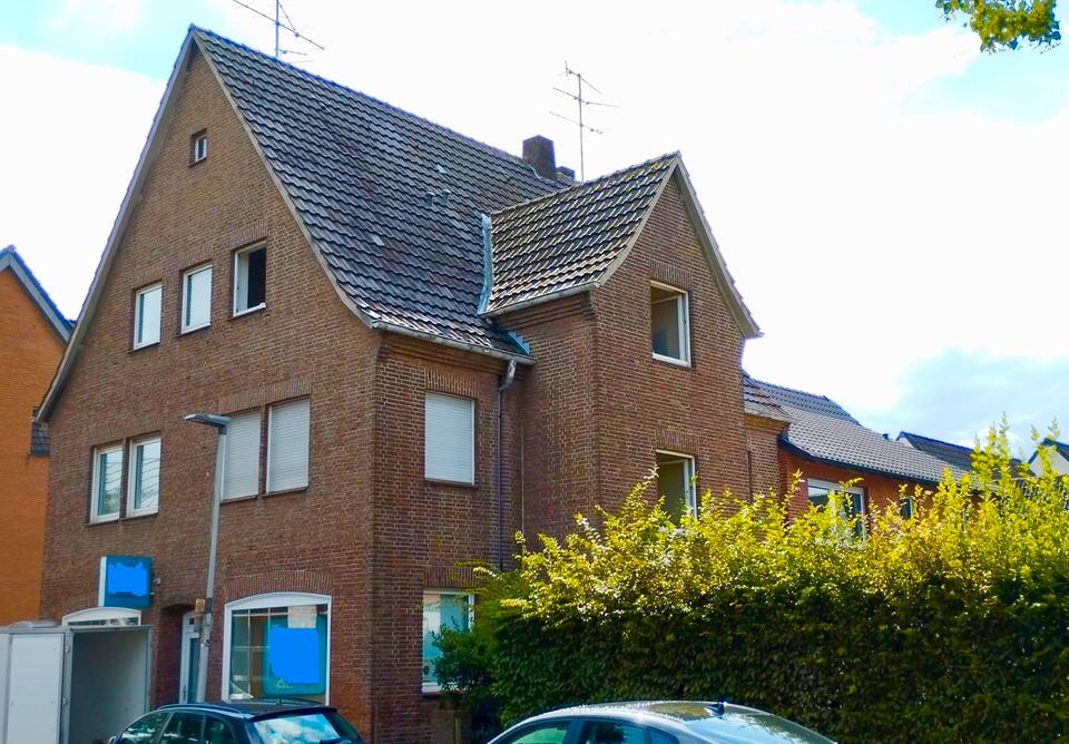 Thumbnail-Mehrfamilienhaus mit 4 Wohnungen und 1 Gewerbe-Einheit