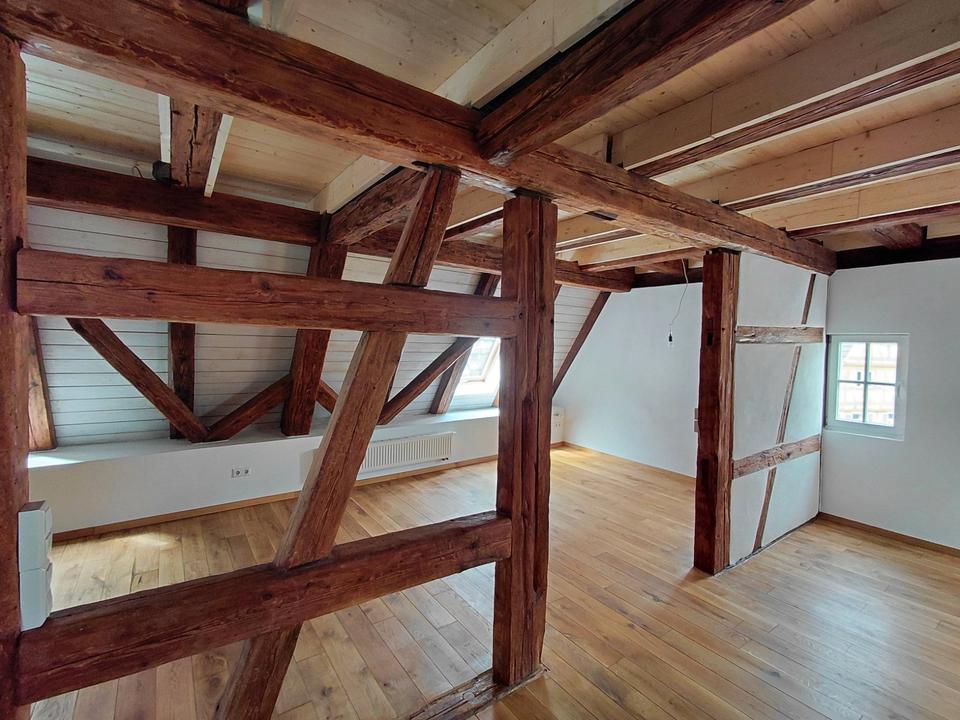 Thumbnail-5-6 Zimmer-Wohnung lichtdurchflutet im Fachwerkhaus mit Aufzug