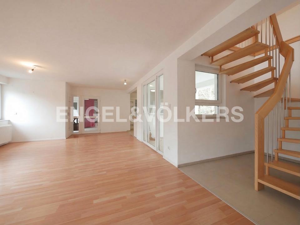 Thumbnail-Modernes Einfamilienhaus mit viel Platz und lichtdurchflutetem Wohnbereich