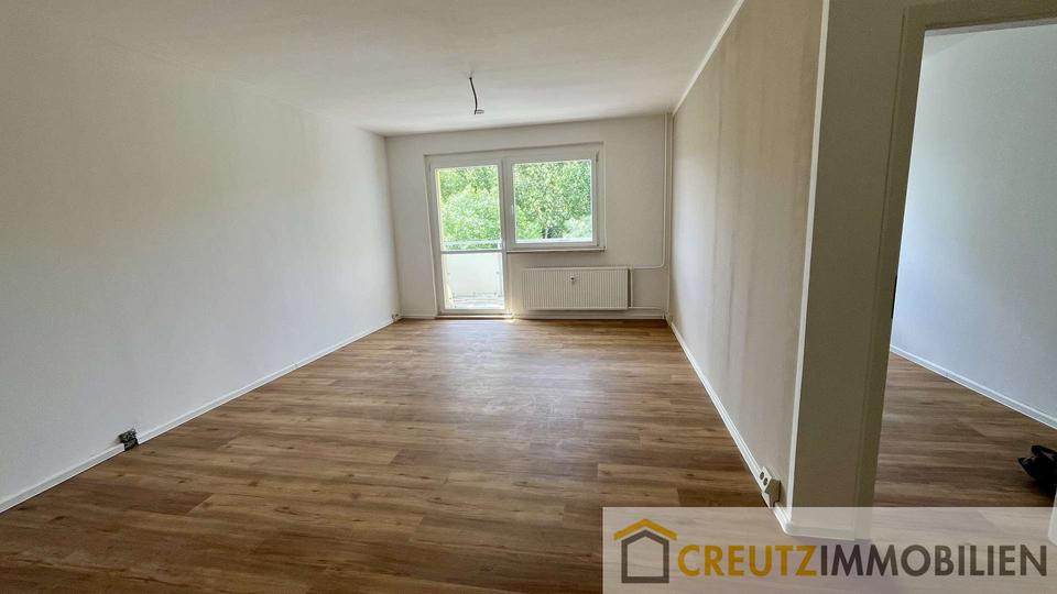 Thumbnail-3-Zimmer-Wohnung mit Süd-Balkon + offener Küchenbereich