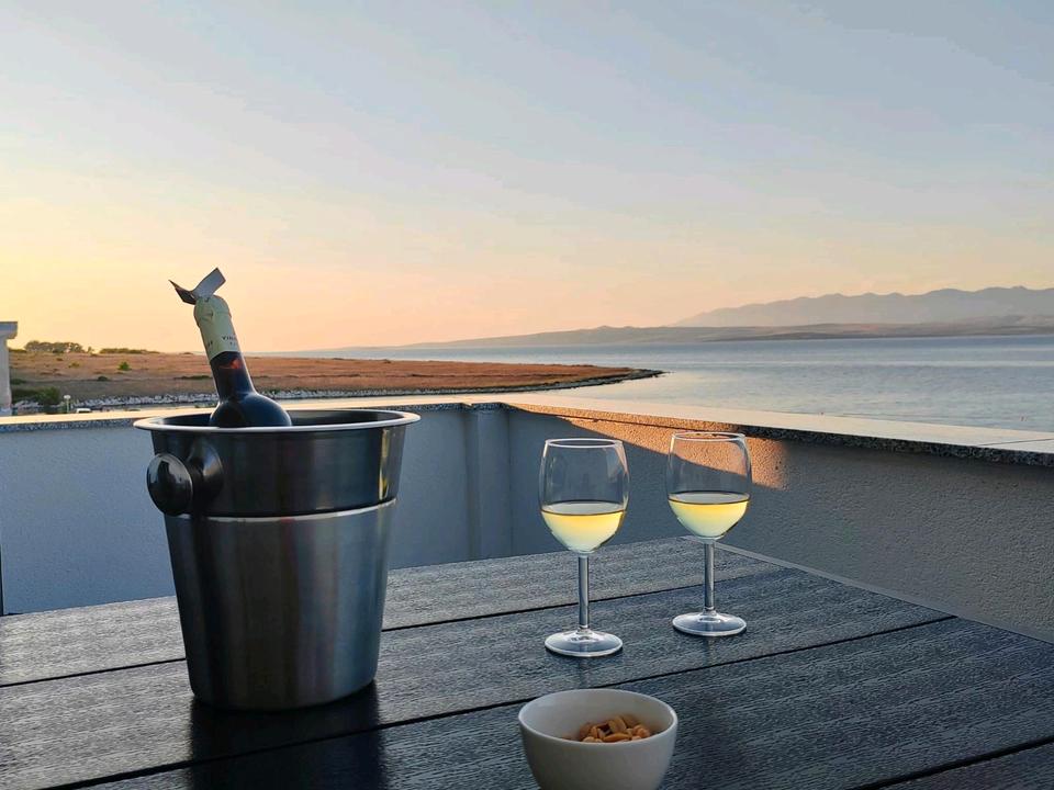 Thumbnail-Insel Vir 17 Meter vom Strand frei ab jetzt