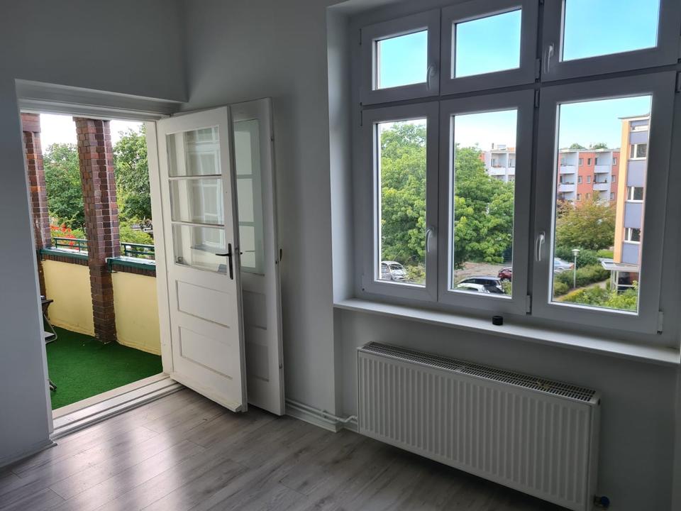 Thumbnail-Max. 2 Personen Untermietmit Balkon in Tempelhof (Fliegerviertel)