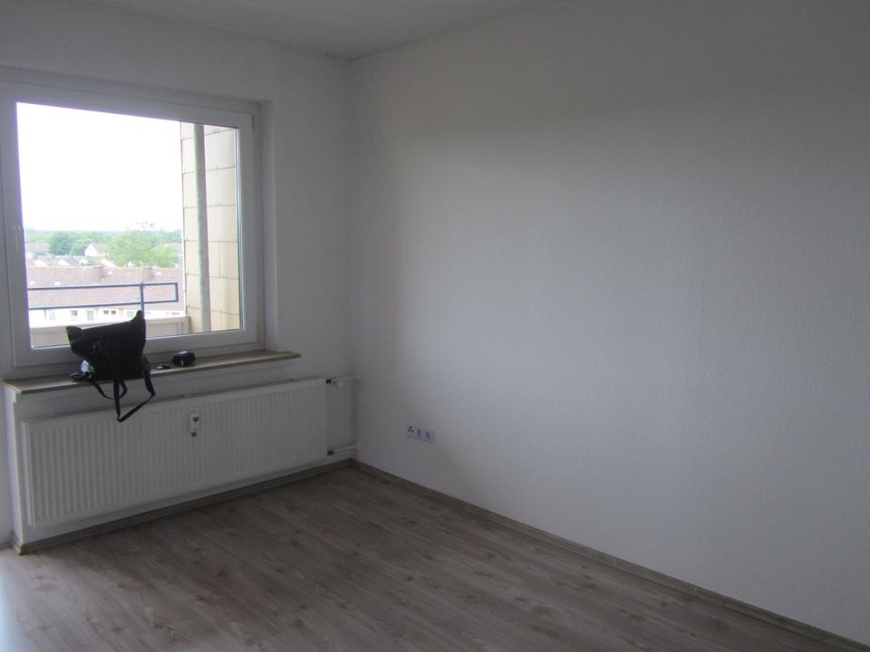 Thumbnail-1-Zimmer Wohnung im 5. OG mit Balkon in Wunstorf