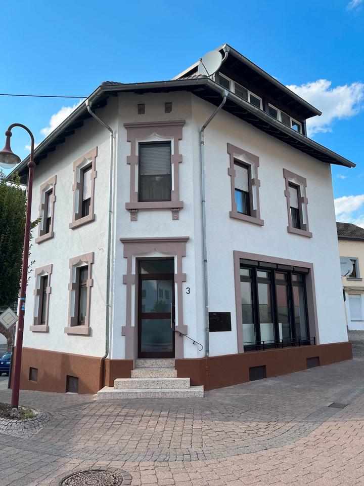 Thumbnail-Wohnhaus mit 2 Wohnungen, teil-vermietet