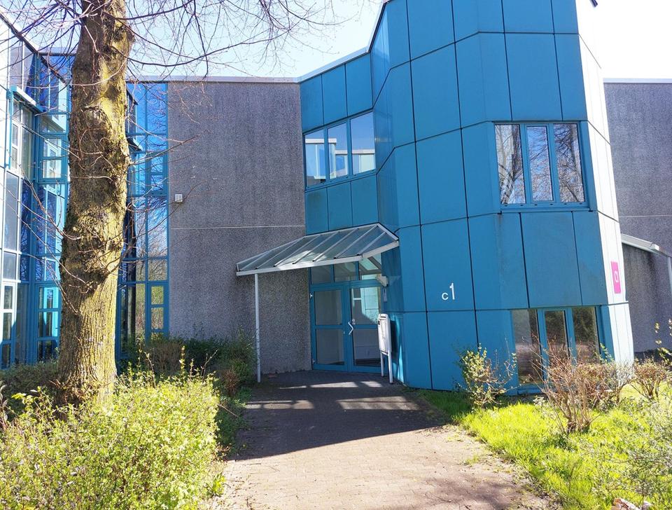 Thumbnail-Bürofläche mit Stil – Arbeiten auf höchstem Niveau!*