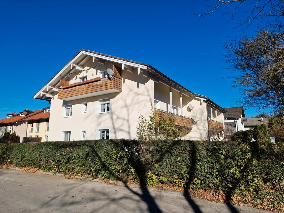 Thumbnail-Traumlage: Helle 3-Zimmer Wohnung in Flintsbach mit Balkon