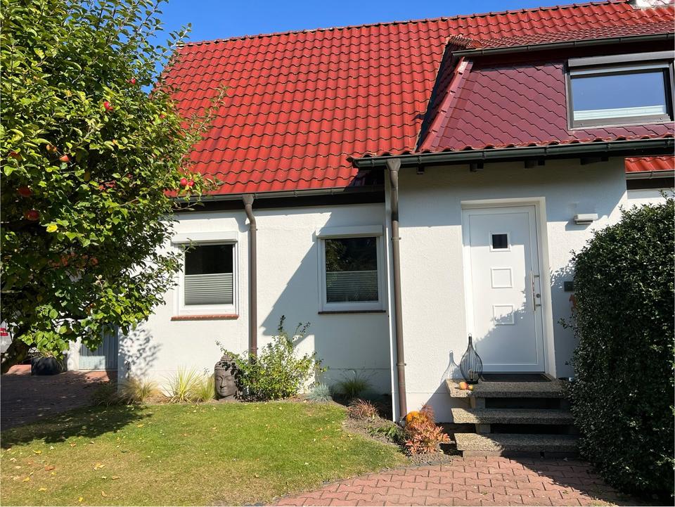 Thumbnail-Doppelhaushälfte mit großem Eigentumsgrundstück