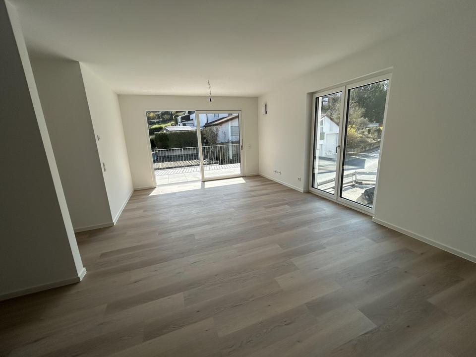 Thumbnail-Erstbezug: Premium Neubauwohnung A+ mit Aufzug, EBK, Balkon & Abendsonne in Zell
