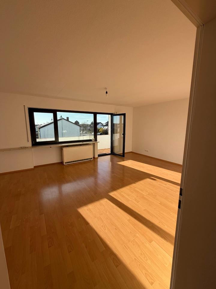 Thumbnail-Renovierte 4-Zimmer-Wohnung mit Balkon & Garage in Nattheim