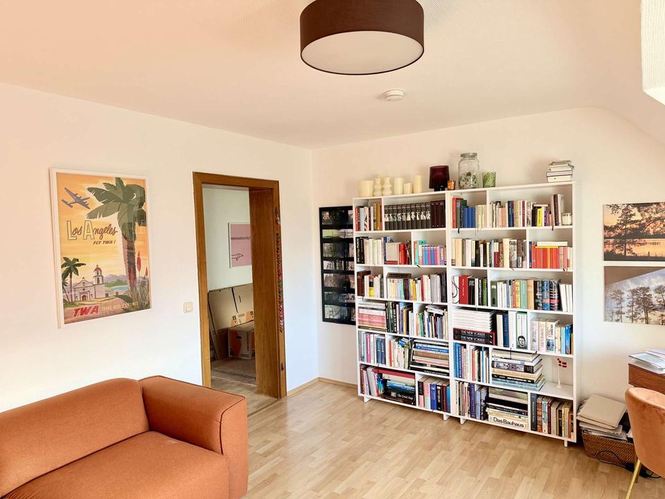 Thumbnail-ESSEN-HUTTROP: GEMÜTLICHE, HELLE 3-ZIMMER-DG-WOHNUNG CA. 66 M² MIT TAGESLICHTBAD