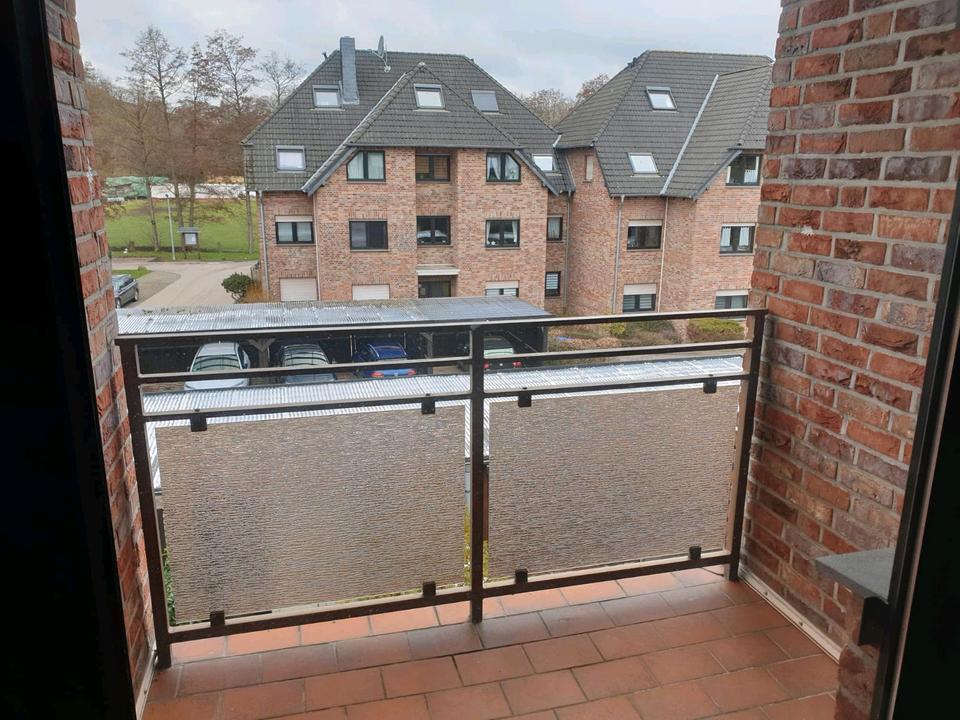 Thumbnail-Sehr schöne 3 Raum Wohnung in Sättelstädt TOP Lage mit Balkon